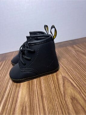 DR. MARTENS Newborn shoes size 2